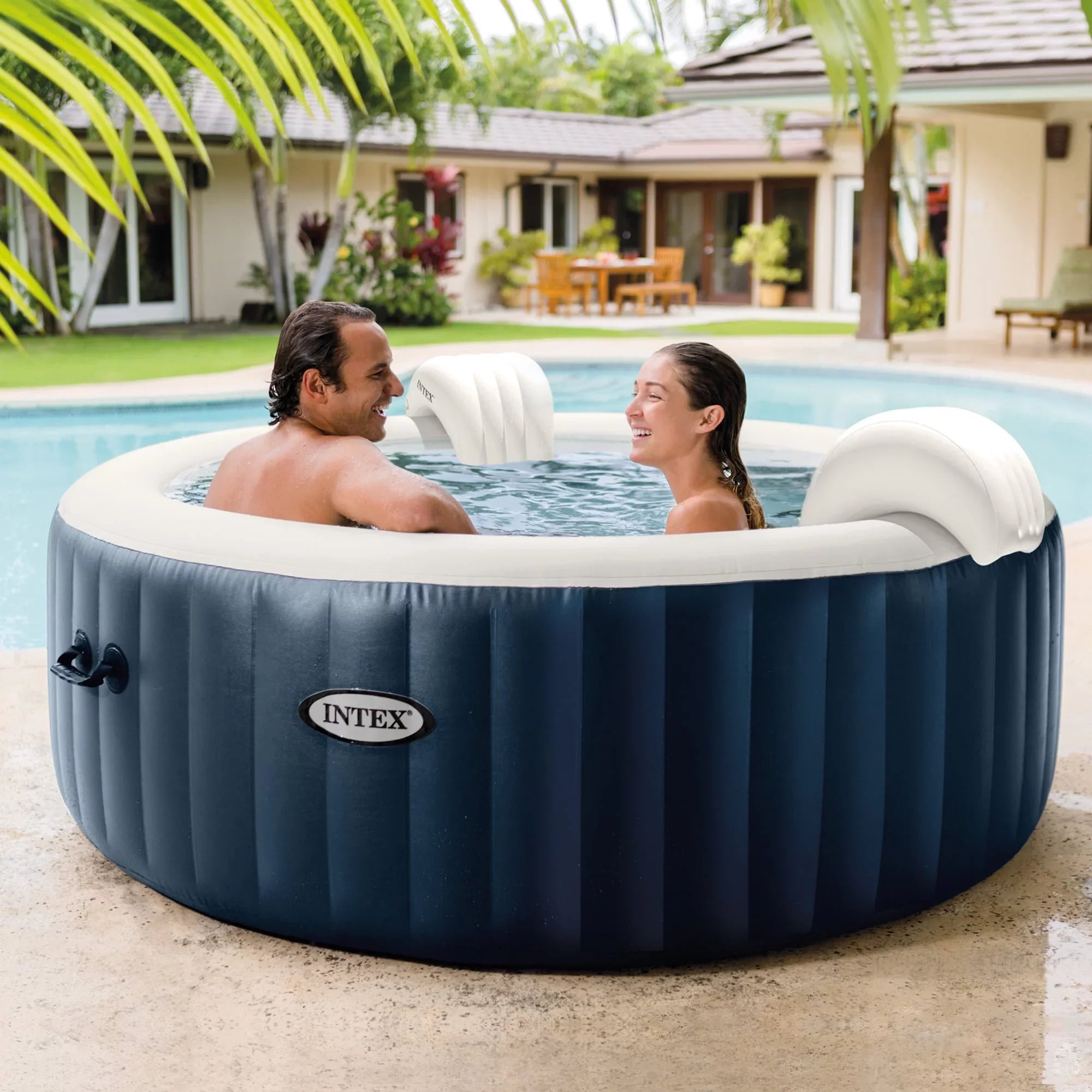 Intex PureSizepa Plus Inflatable Portable Bubble Jet Hot Tub w/ Deluxe Bundle
