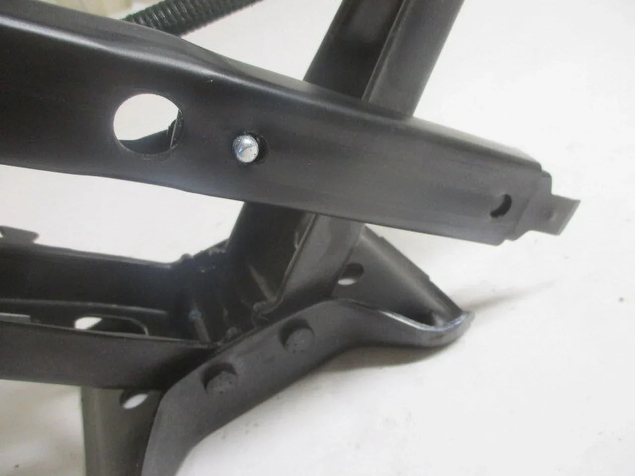 Pre-Owned 07 08 09 Sizeaturn Aura Wheel Tire Jack Assembly w/Tool OEM LKQ (Good)