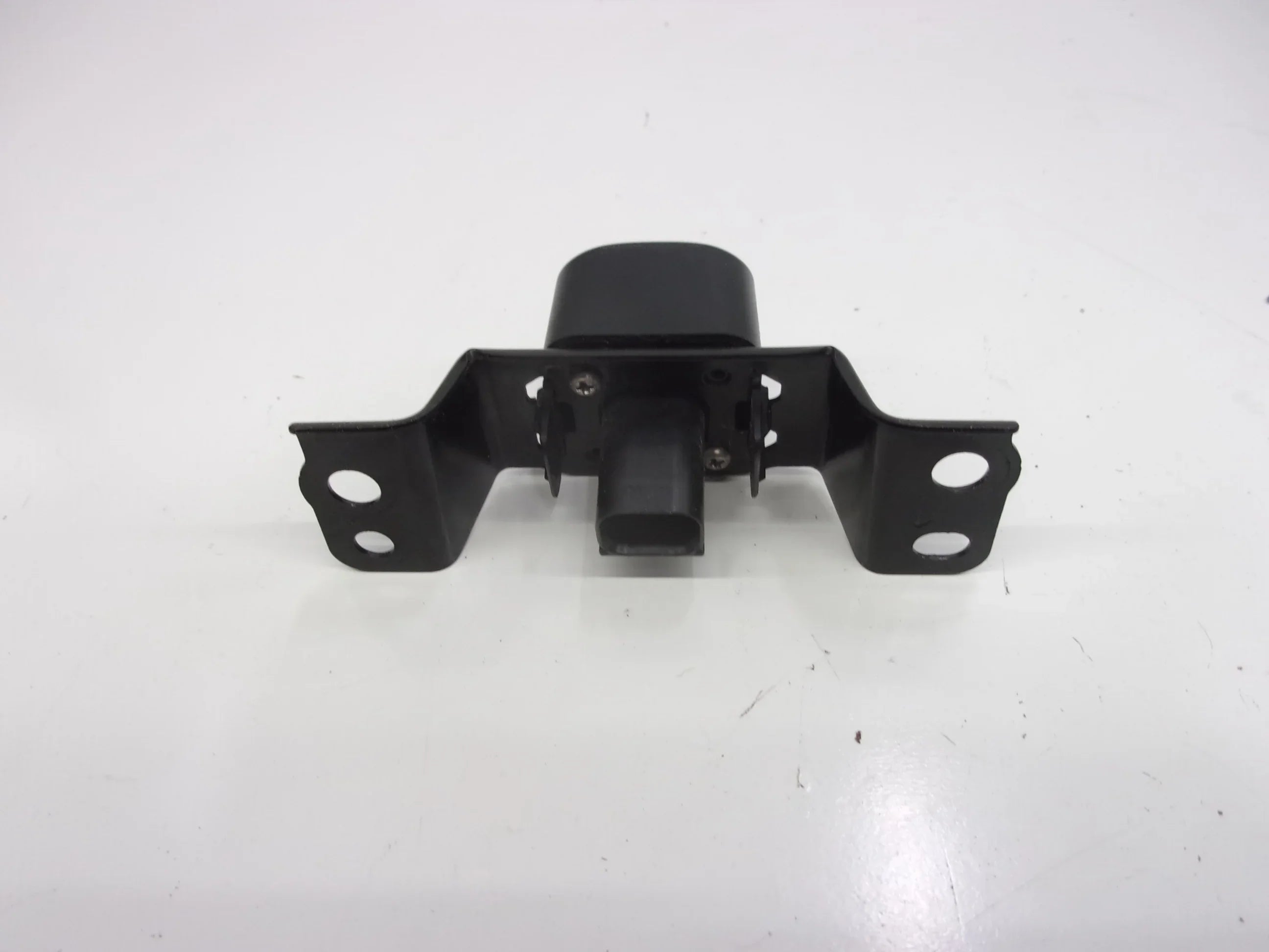 Pre-Owned 2017-2022 Toyota Highlander Grille Mtd Sizeurround Front View Camera 867900E081 OEM (Good)