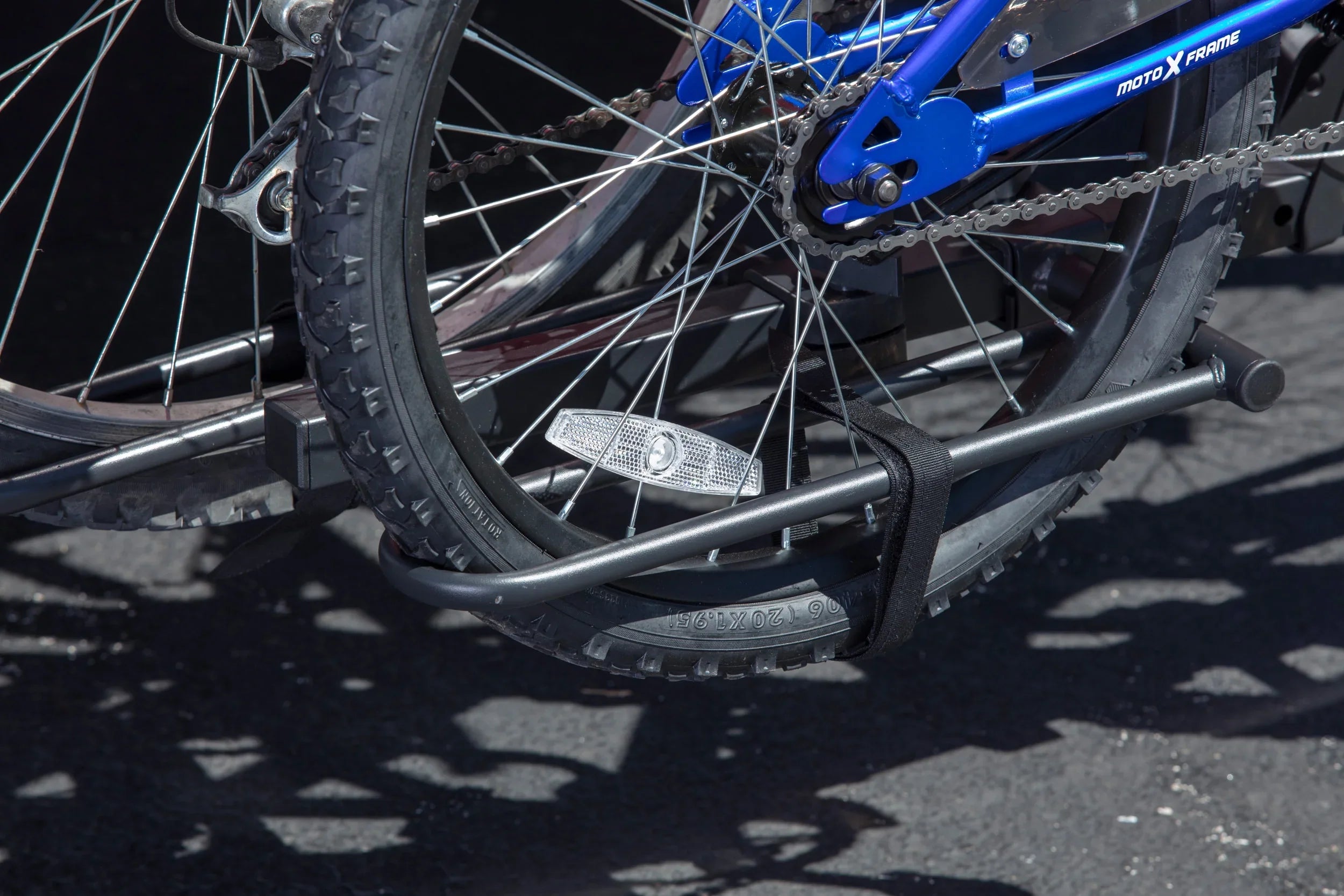 Hyper Tough 80 lbs. Capacity Foldable Hitch-Mount Platform 2-Bike Car Rack 10104071