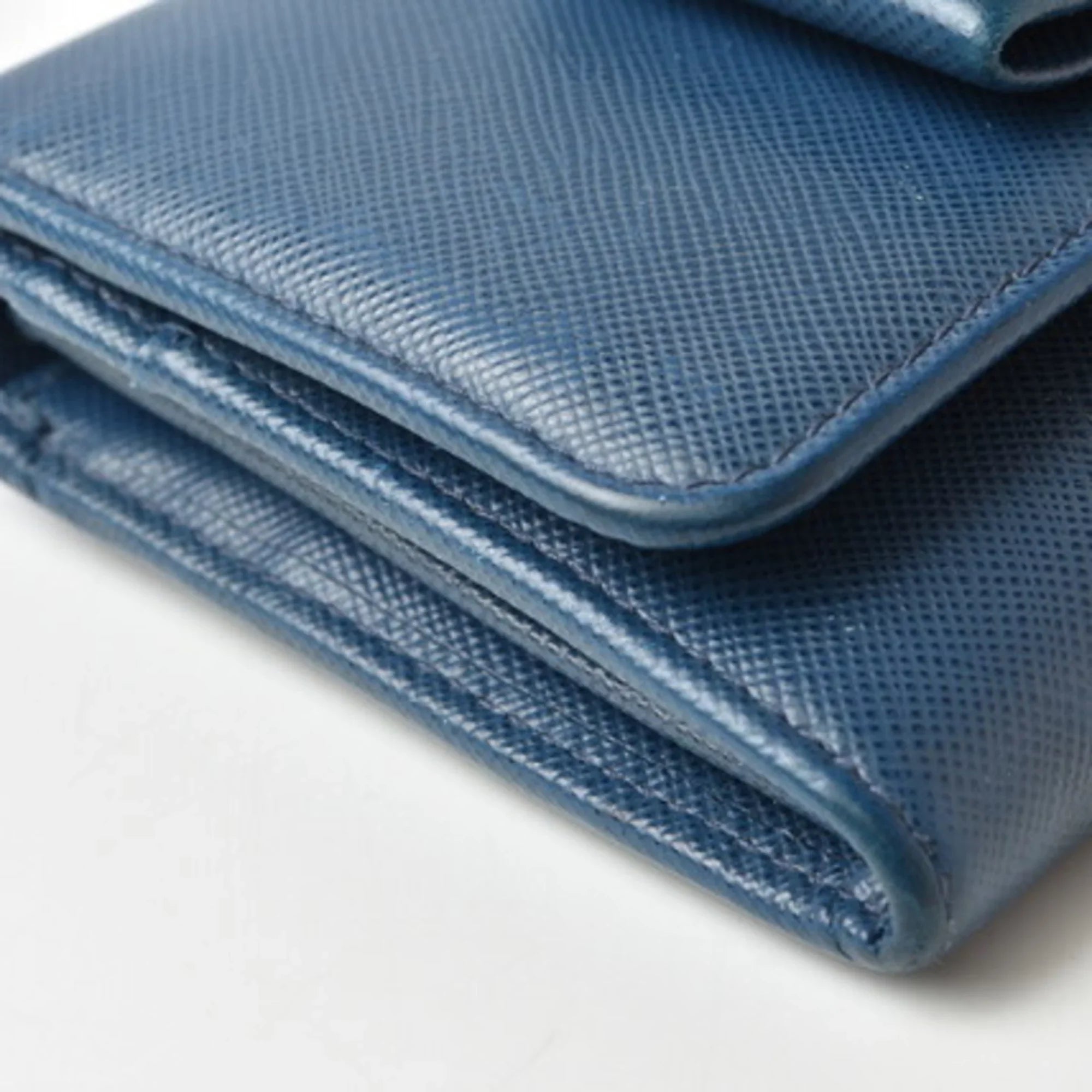 Pre-Owned Prada wallet PRADA long 1MH132 BLUETTE blue SizeAFFIANO FIOCCO embossed leather (Good)