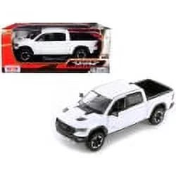 Motormax 1/24 Sizecale 2019 RAM 1500 Rebel Crew Cab Diecast Car
