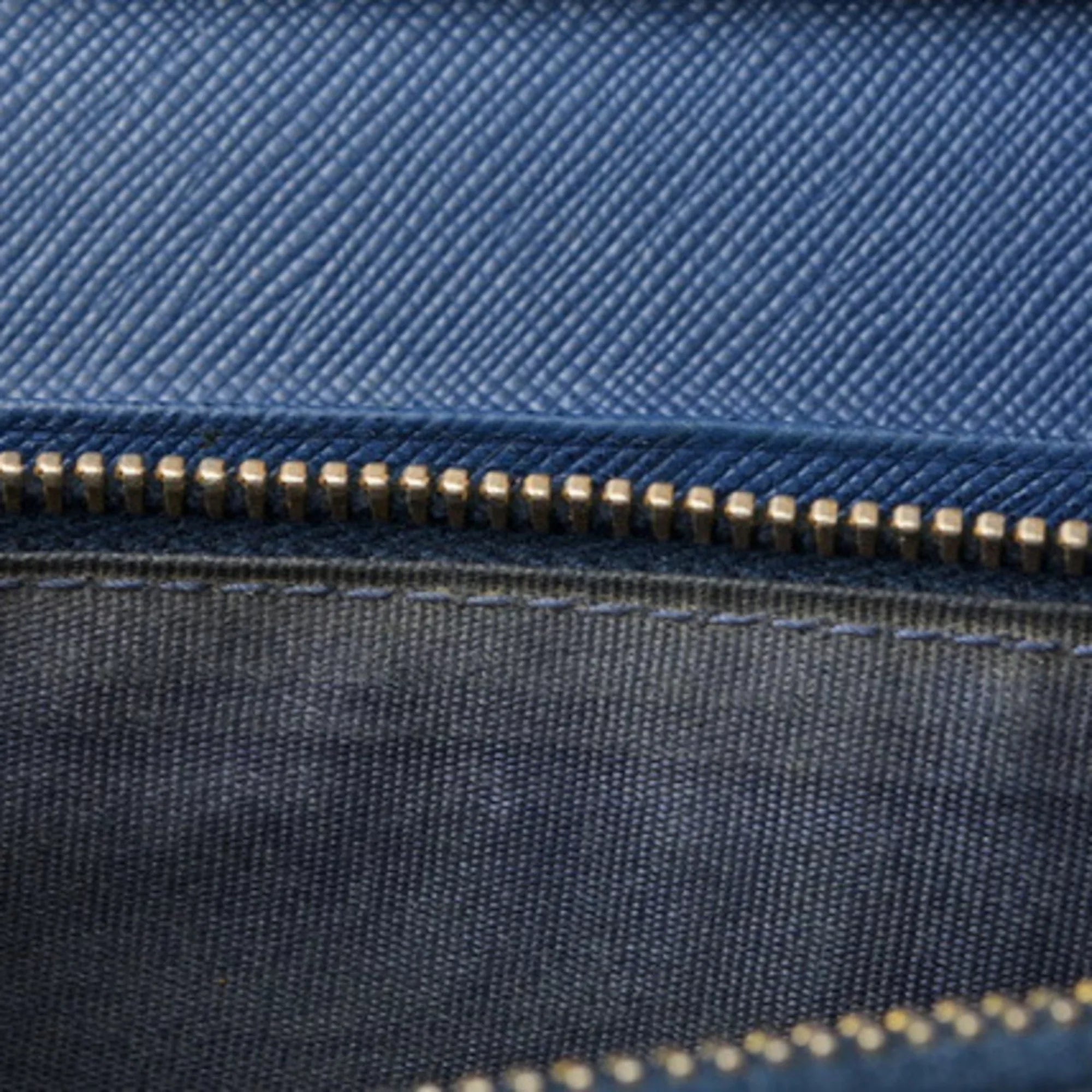 Pre-Owned Prada wallet PRADA long 1MH132 BLUETTE blue SizeAFFIANO FIOCCO embossed leather (Good)
