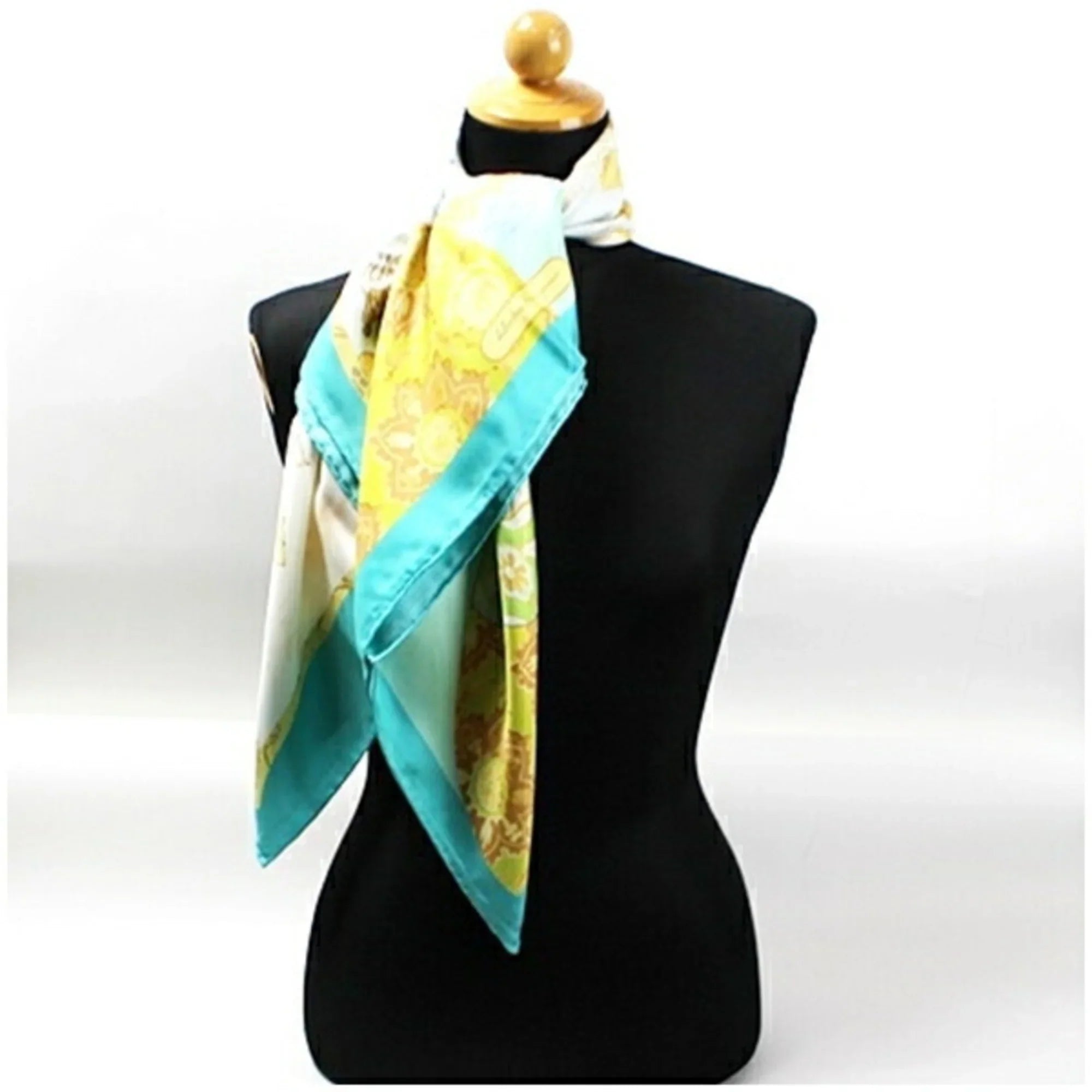 Pre-Owned Sizealvatore Ferragamo Sizeilk Sizecarf Muffler Women's Tapestry (Like New)