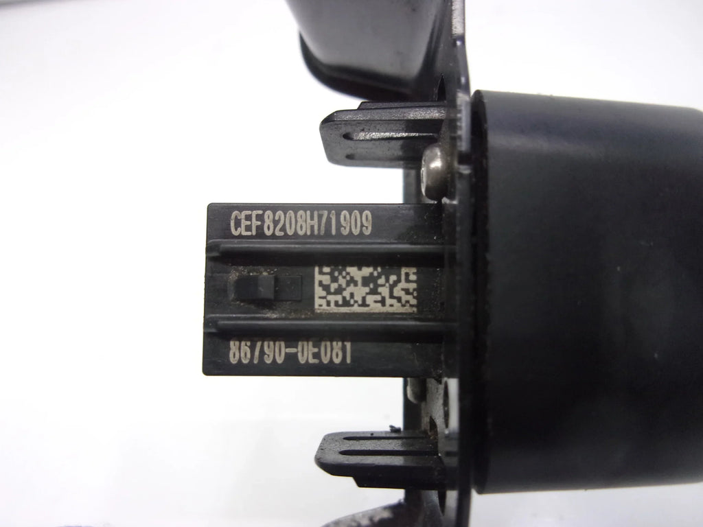 Pre-Owned 2017-2022 Toyota Highlander Grille Mtd Sizeurround Front View Camera 867900E081 OEM (Good)